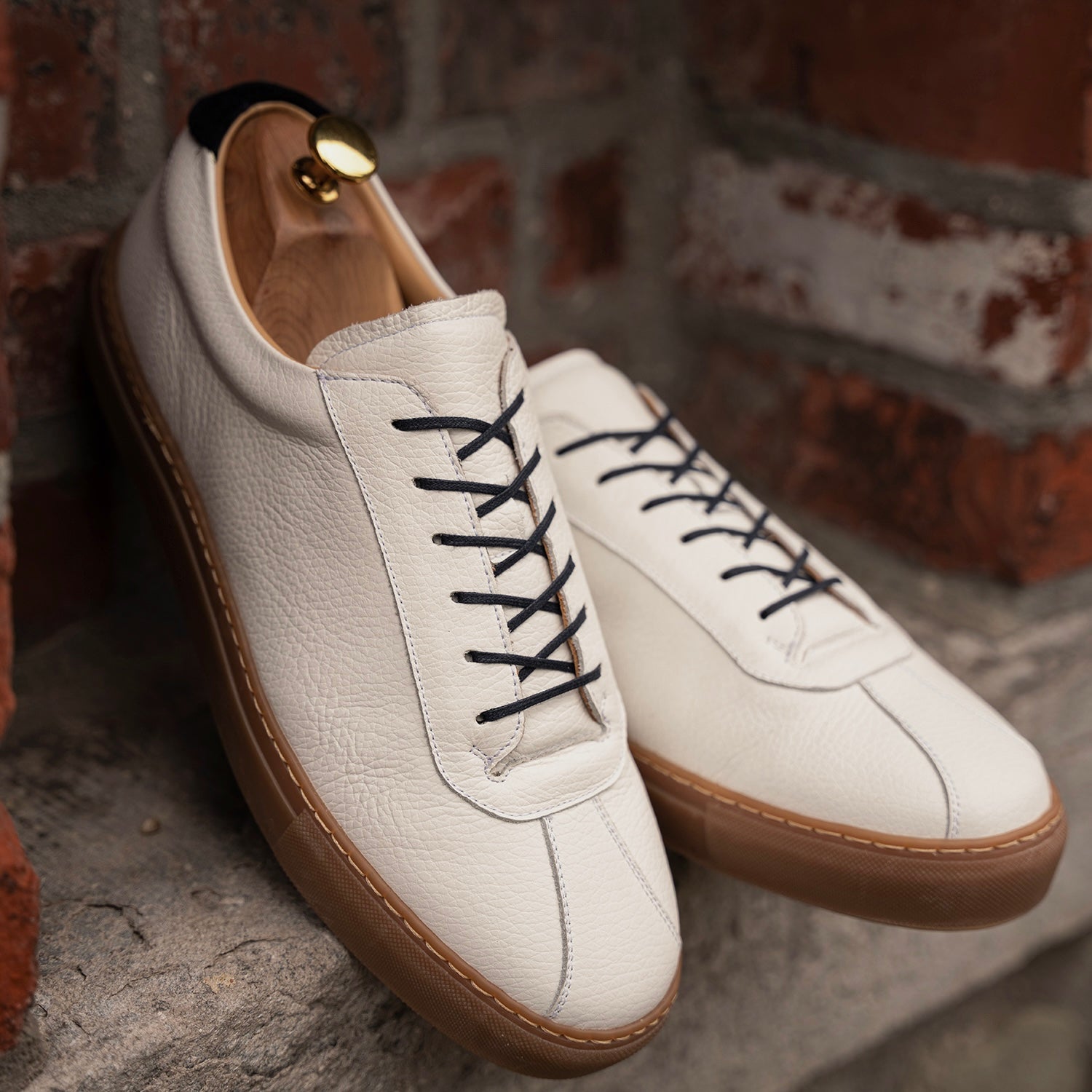 The Pilgrim Sneaker in White Scotch Grain with Caramel Sole